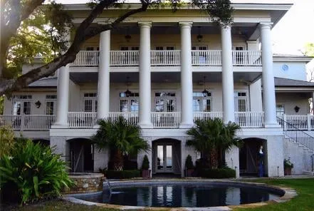 Top-rated yard maintenance for residential properties across Bluffton, SC - Landscapes and Lights