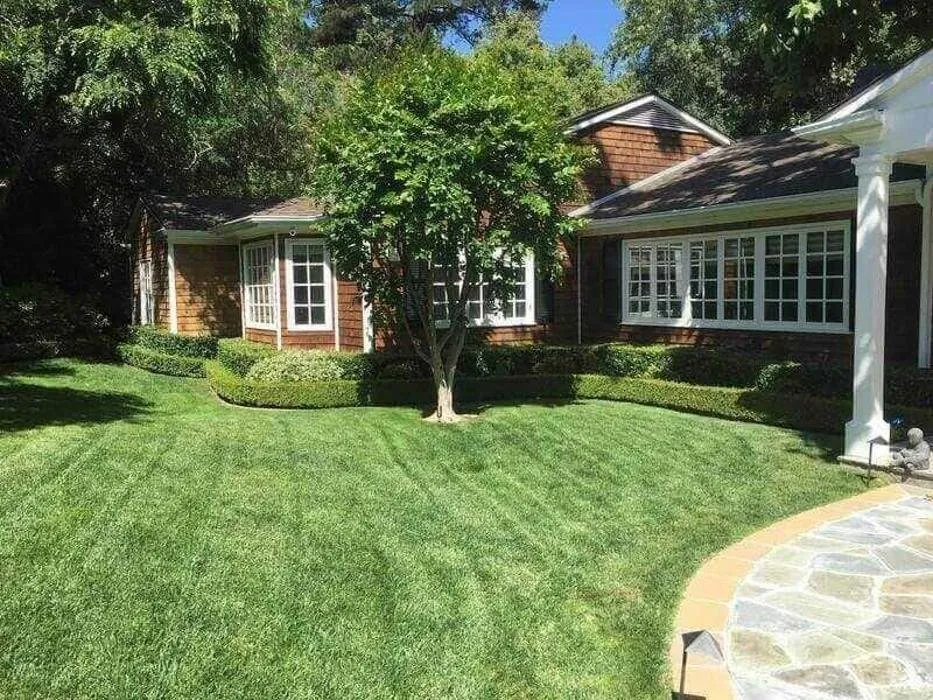 Local landscape design near you in Thousand Oaks, CA by Landscapes By Jeffery
