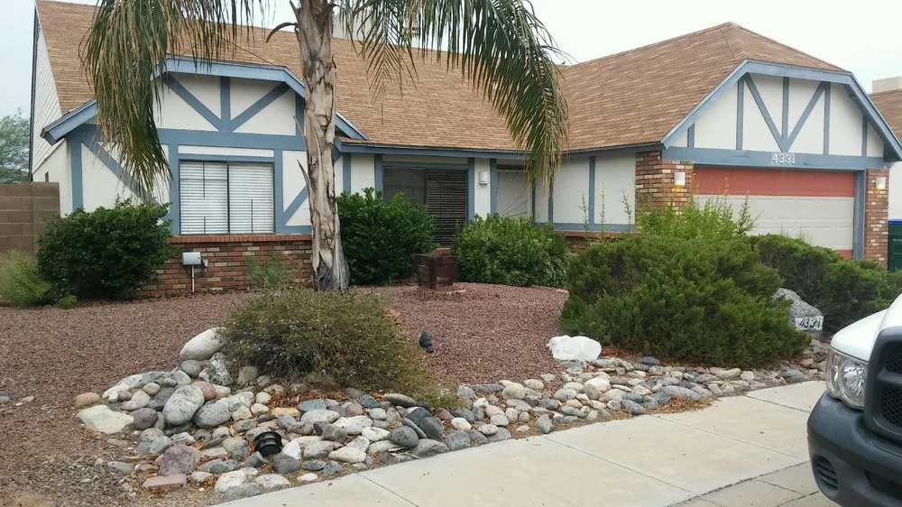 Top-rated garden landscaping for residential properties in Tucson, AZ by Landscapes by Kory