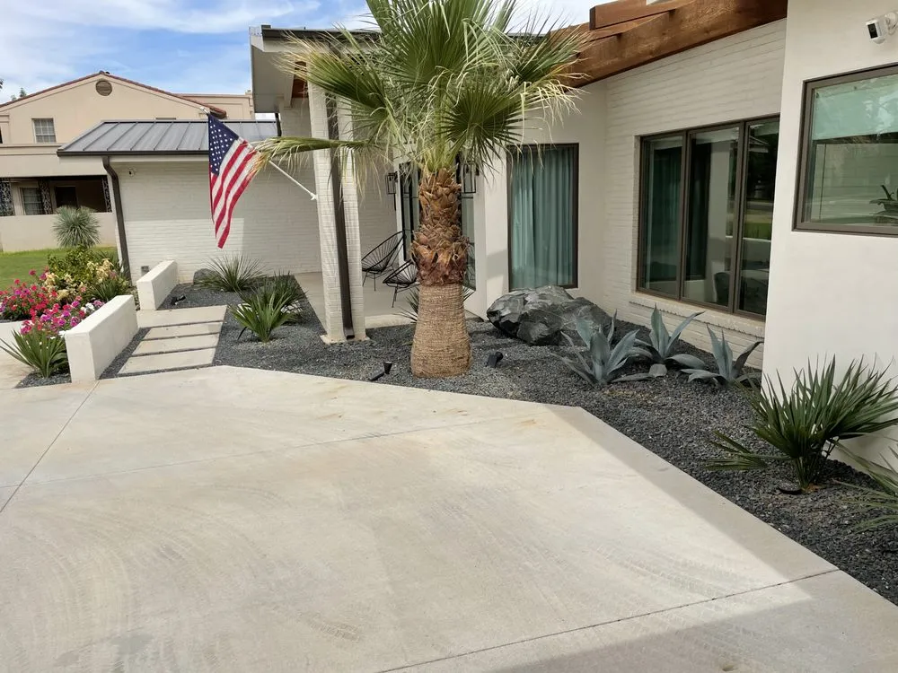 Affordable outdoor landscaping for homes in Midland, TX by Landscapes By Thomas