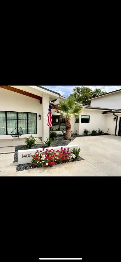 Expert garden landscaping in Midland, TX by Landscapes By Thomas