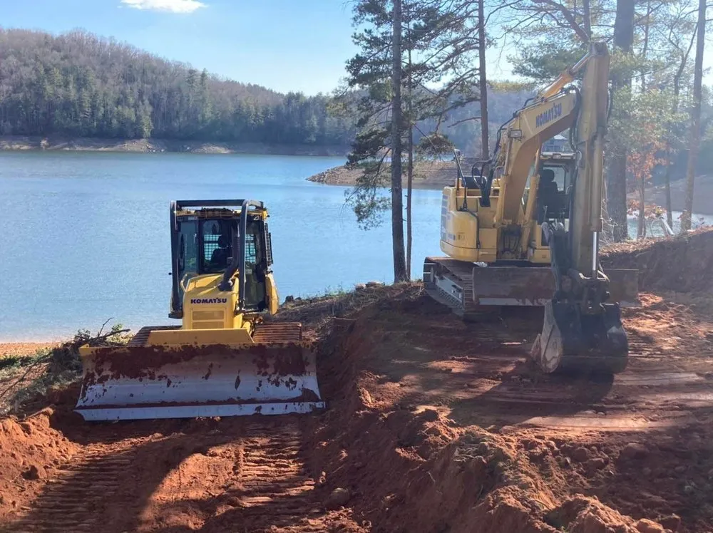 Professional lawn care service experts serving Murphy, NC - Landscapes Complete