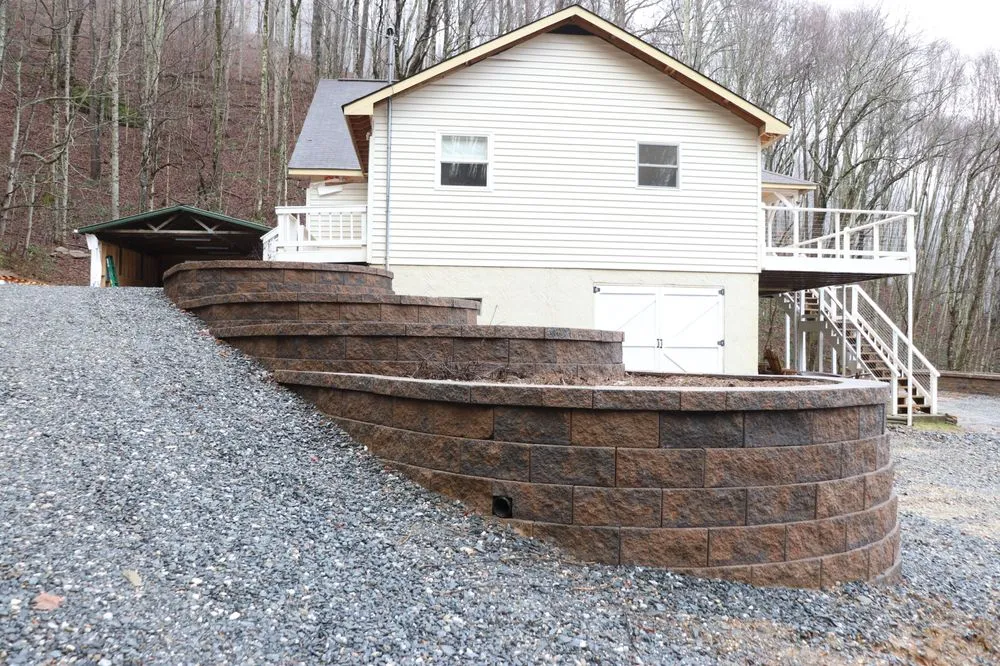 Local yard maintenance experts serving Murphy, NC - Landscapes Complete