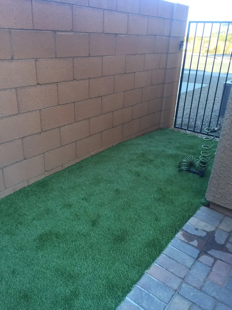 Expert lawn mowing service in Henderson, NV - Landscapes of LV