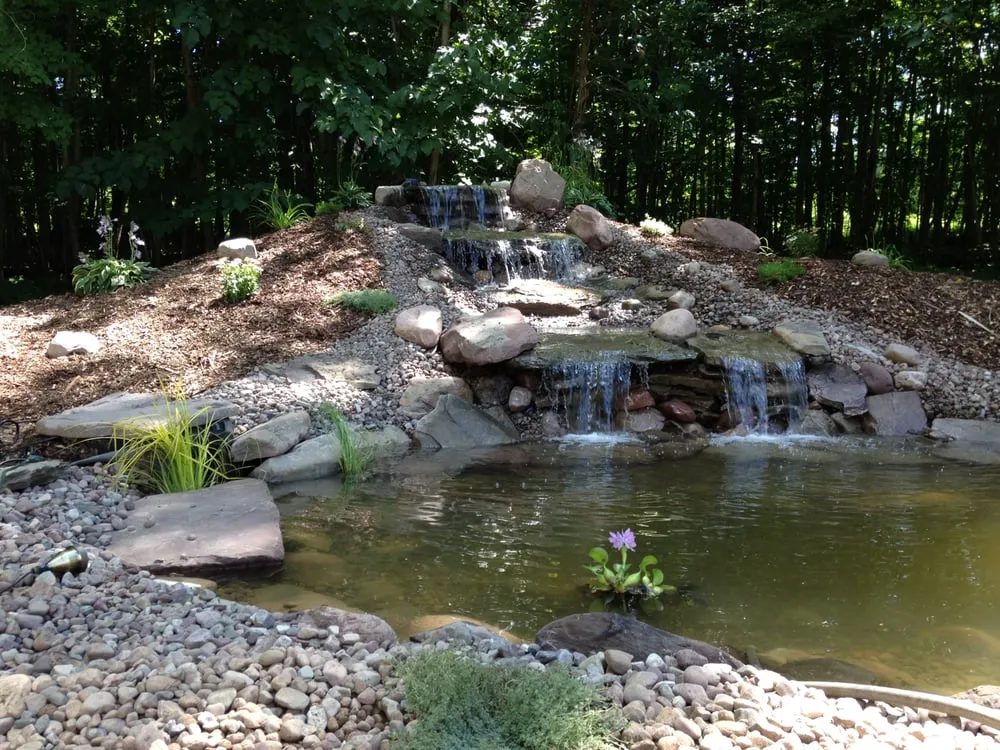 Reliable yard cleanup service in Canastota, NY - Landscapes Unlimited CNY