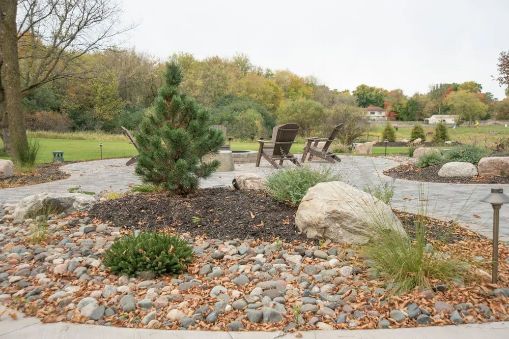Professional garden landscaping in Saint Paul Park, MN - Landscapes Unlimited
