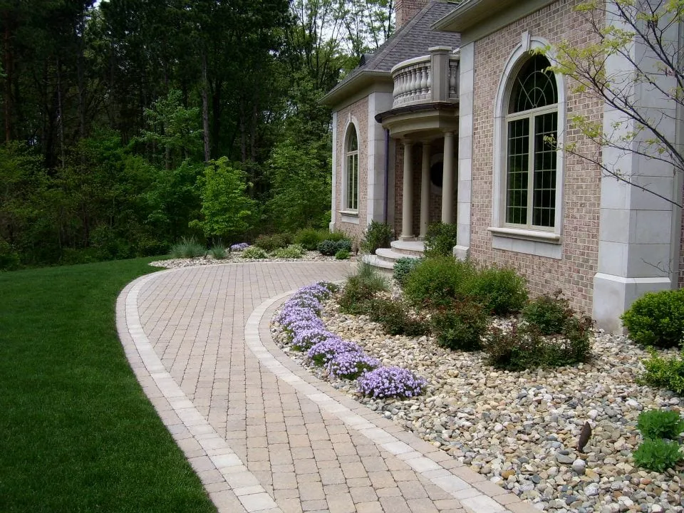 Custom lawn mowing service in South Bend, IN - Landscapes Unlimited