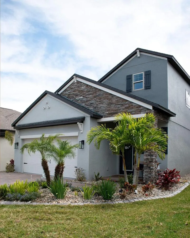 Local lawn mowing service experts serving Land O' Lakes, FL - Landscapians