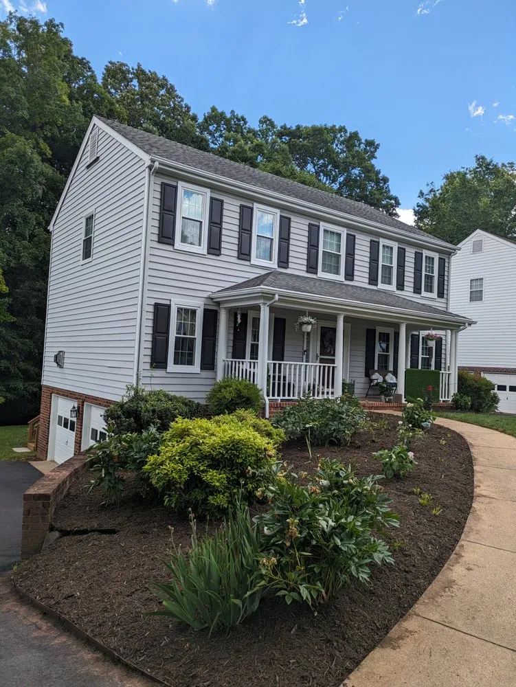 Expert yard cleanup service in Palmyra, VA - Landscaping & Design