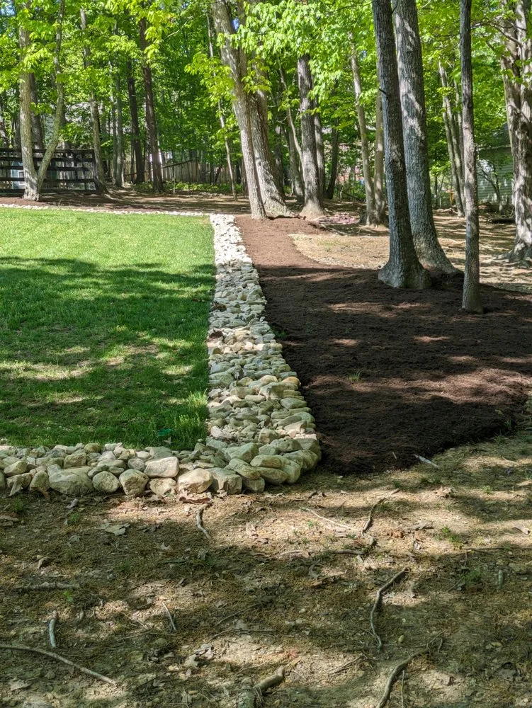 Affordable garden landscaping in Palmyra, VA by Landscaping & Design