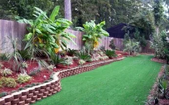 Custom yard cleanup service in Brooksville, FL - Landscaping & Maintenance