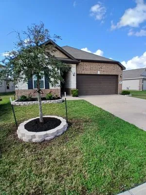 Landscaping & Multiservice Logo