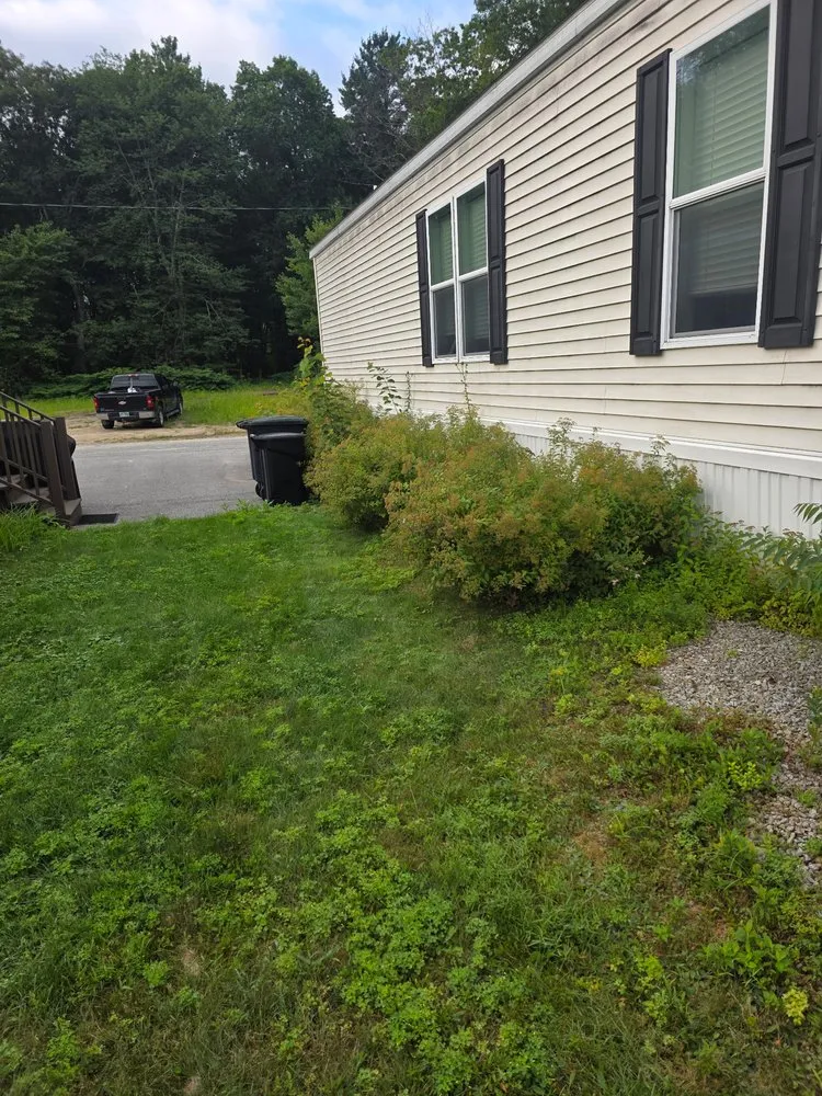 Expert garden landscaping experts serving Pelham, NH - Landscaping & Repel