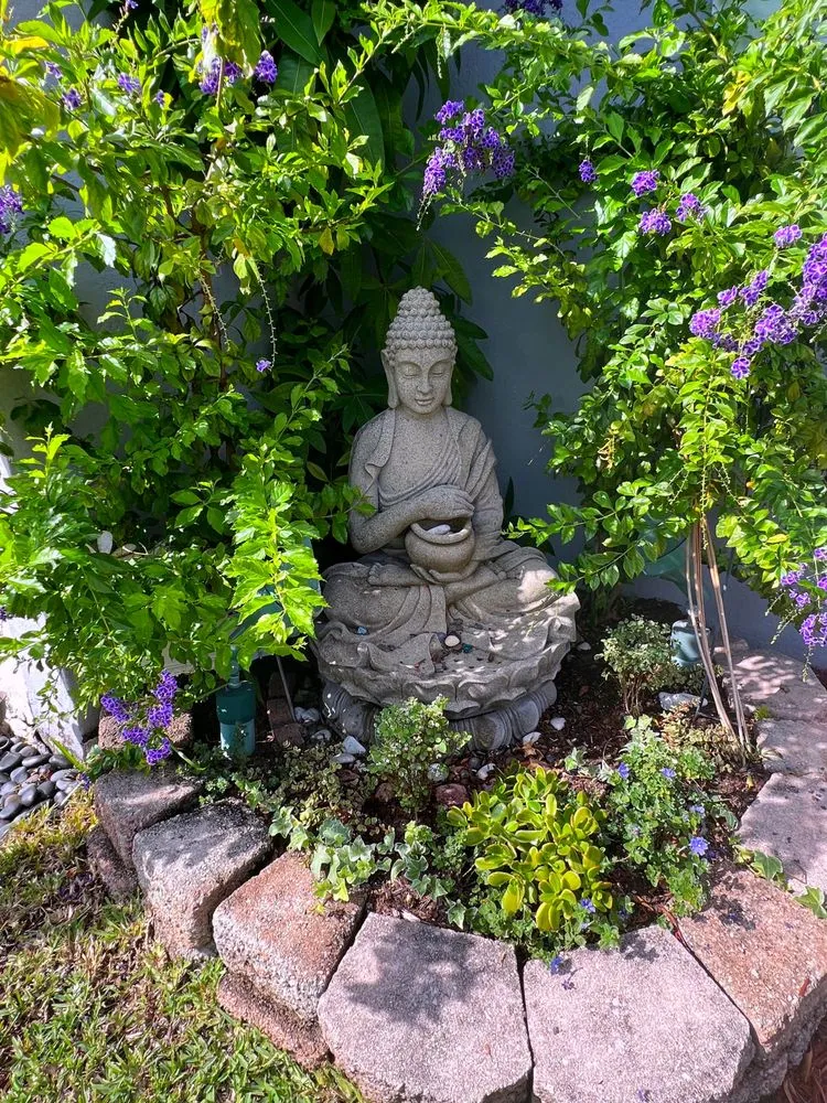 Professional garden landscaping in Kendall, FL by Landscaping 305