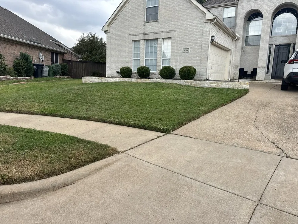 Trusted lawn mowing service experts serving Duncanville, TX - Landscaping Ace