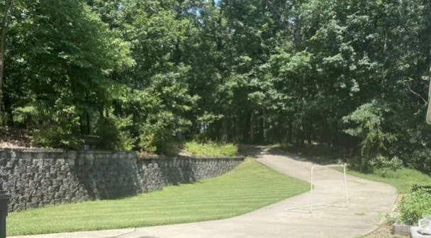 Affordable outdoor landscaping experts serving Manchester, MO - Landscaping brothers