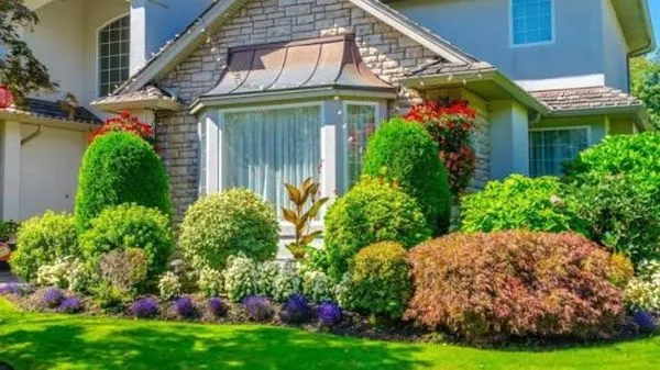 Landscaping By Angel Rivera Logo