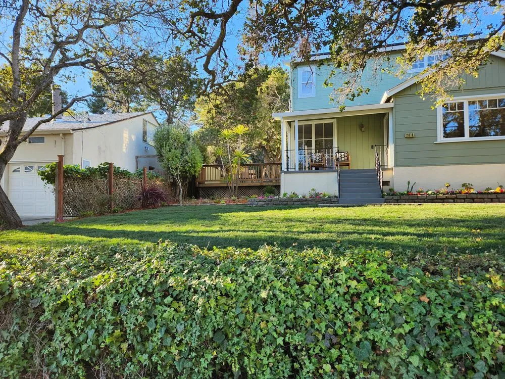 Top-rated garden landscaping for beautiful yards across San Mateo, CA - Landscaping by Christian