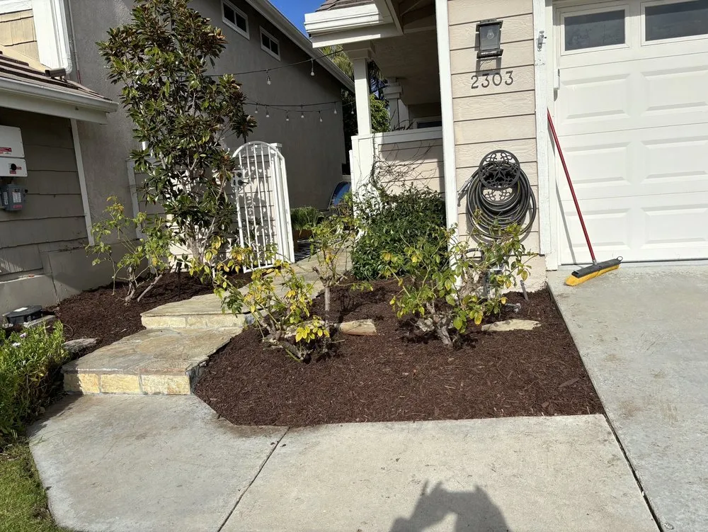 Top-rated garden landscaping for year-round maintenance in San Clemente, CA by Landscaping By Cruz Tree Services