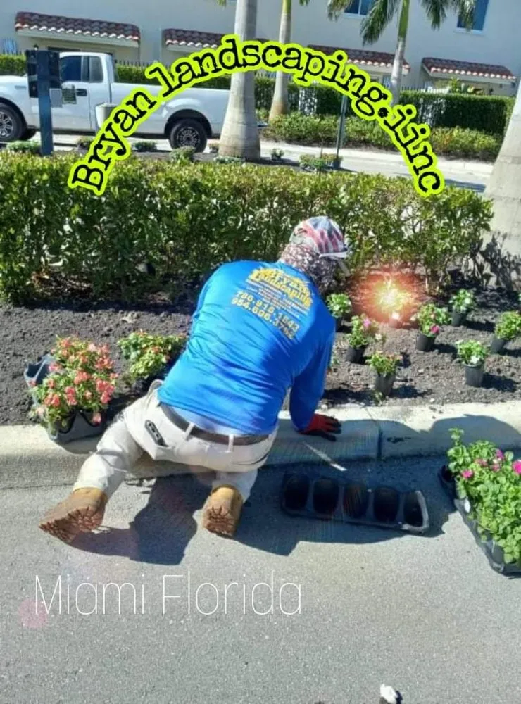 Top-rated lawn care service in Fort Lauderdale, FL - Landscaping By Gonzales