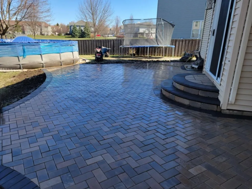 Affordable garden landscaping in Elgin, IL - Landscaping by Jose