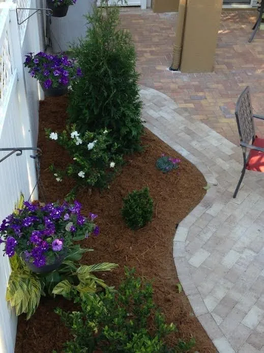 Custom outdoor landscaping near you in Orlando, FL by Landscaping By Karl