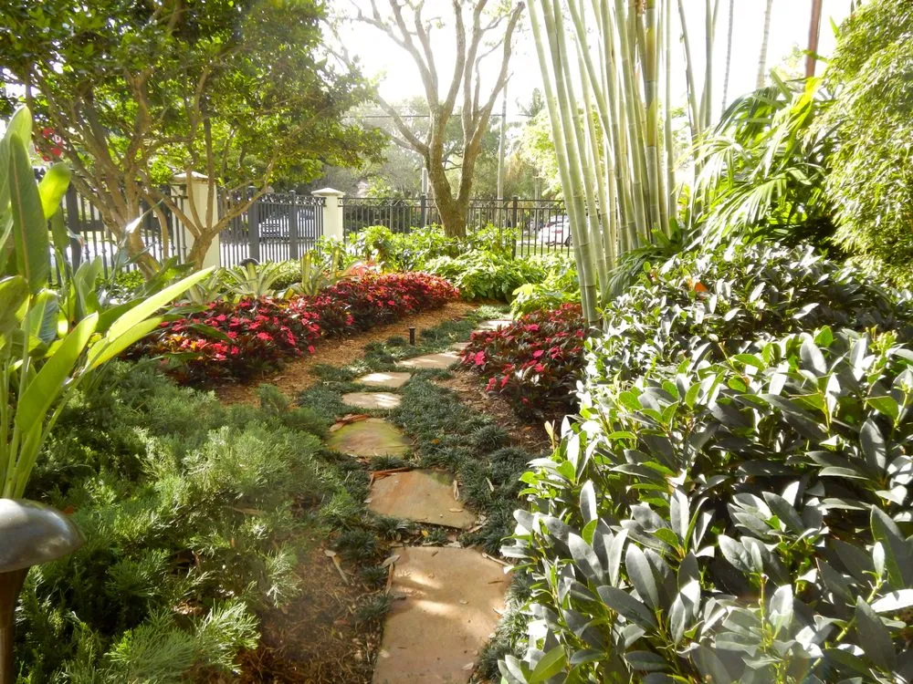 Local landscaping services experts serving Coral Gables, FL - Landscaping by Steve Blaum