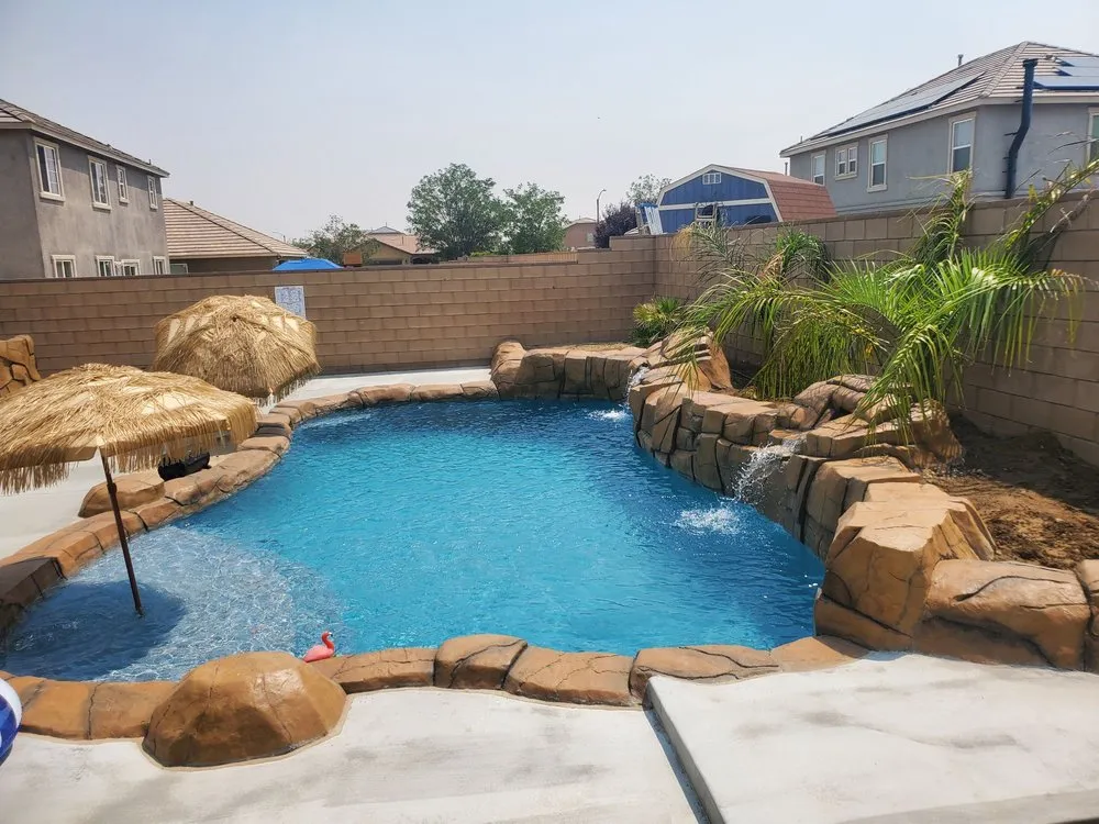 Affordable lawn care service in Palmdale, CA by LANDSCAPING CARRIÓN