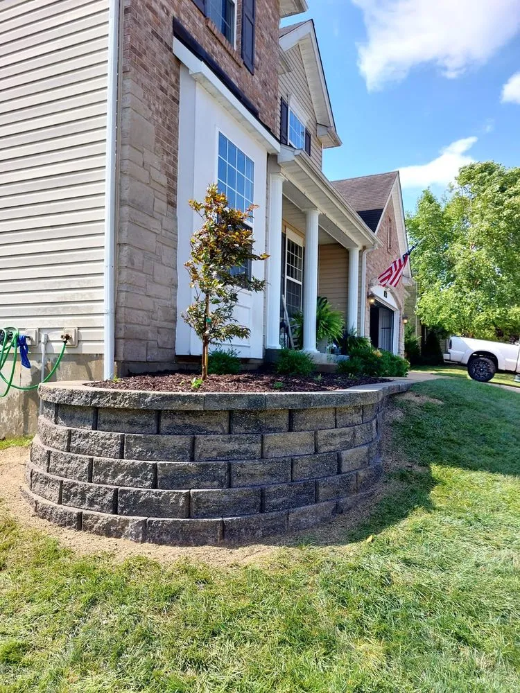 Local yard maintenance for residential properties across High Ridge, MO - Landscaping Castillo