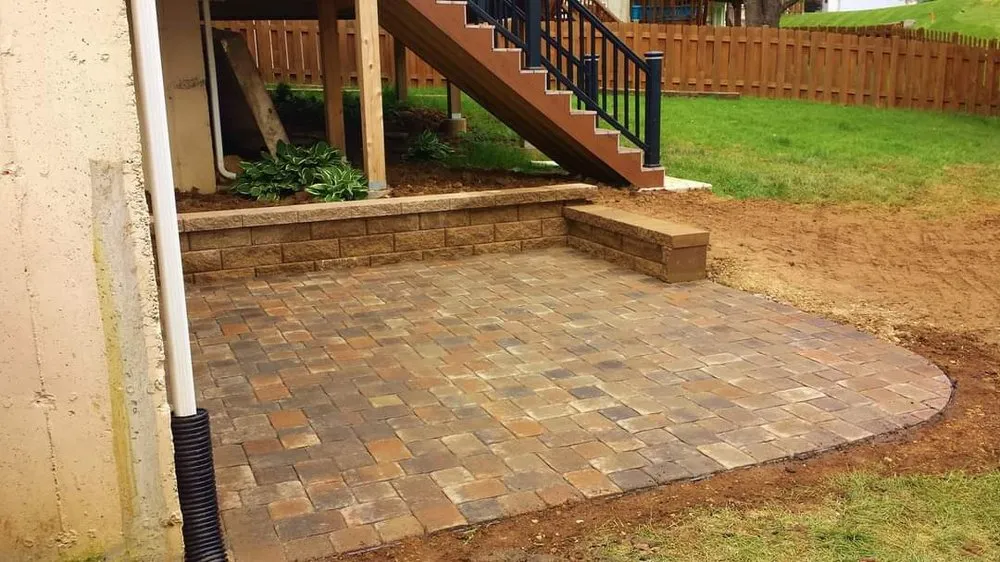 Custom garden landscaping in High Ridge, MO by Landscaping Castillo