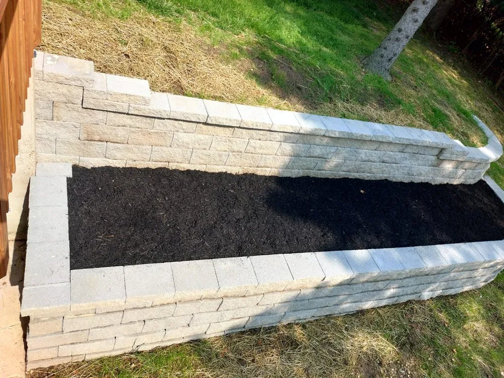 Reliable landscape design for homes in High Ridge, MO by Landscaping Castillo