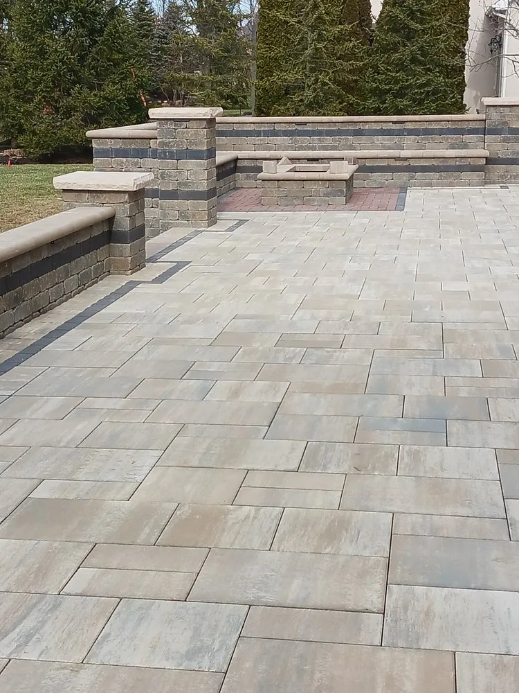 Reliable landscaping services near you in Columbus, OH by Landscaping Chalino