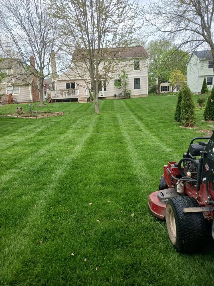 Custom outdoor landscaping for residential properties in Columbus, OH by Landscaping Chalino