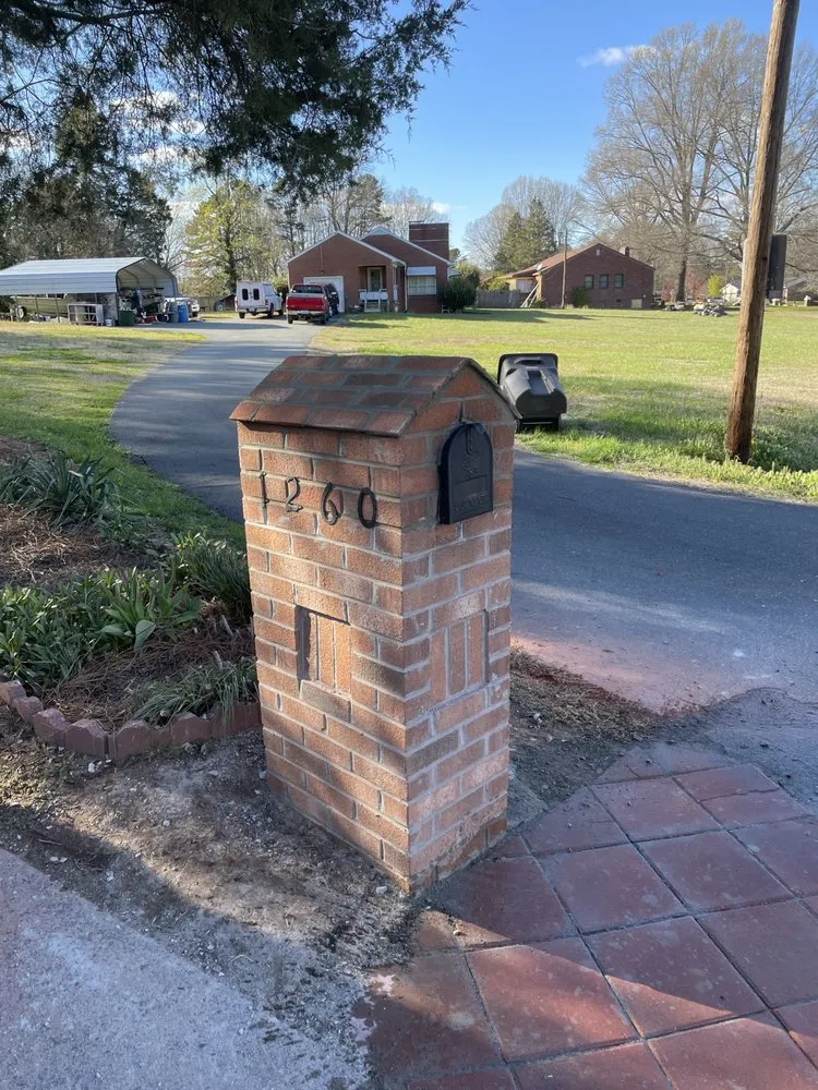 Custom landscaping services experts serving Winston-Salem, NC - Landscaping Concrete to Masonry
