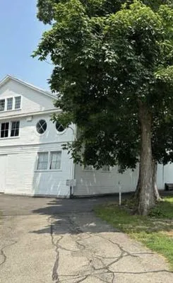 Landscaping Contractor Logo