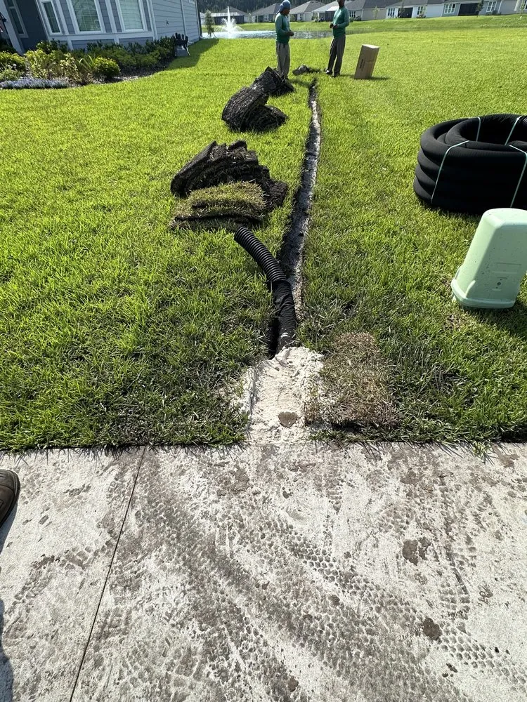 Reliable lawn mowing service experts serving Jacksonville, FL - Landscaping Emmanuel