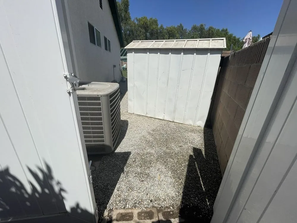 Custom yard cleanup service in Oxnard, CA - landscaping Garden service Madera