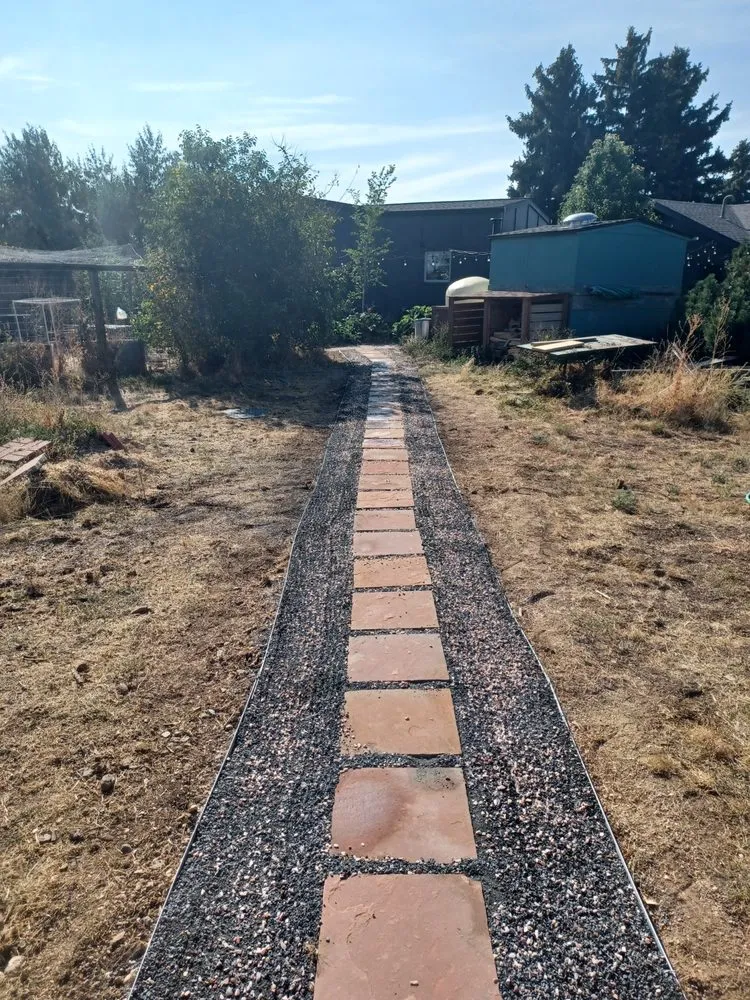 Local lawn mowing service experts serving Dacono, CO - Landscaping Guru