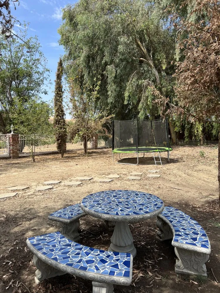 Reliable lawn care service experts serving Bakersfield, CA - Landscaping Haulers