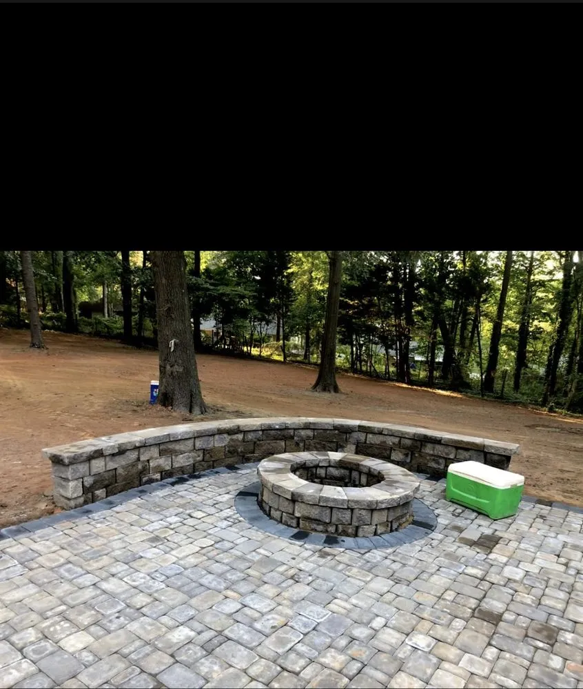 Local yard maintenance in Charlotte, NC by Landscaping Jobs