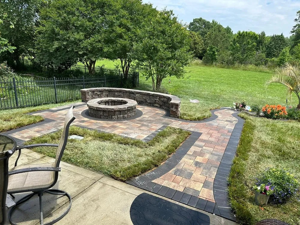 Custom residential landscaping experts serving Charlotte, NC - Landscaping Jobs
