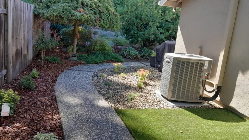 Reliable yard cleanup service in Sacramento, CA - Landscaping La Villa