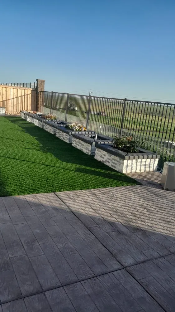 Professional outdoor landscaping in Sacramento, CA by Landscaping La Villa