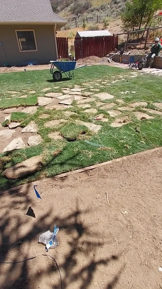 Top-rated garden landscaping in Bakersfield, CA by Landscaping Lisandro