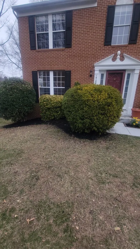 Custom outdoor landscaping in Clifton, VA - Landscaping LRDS