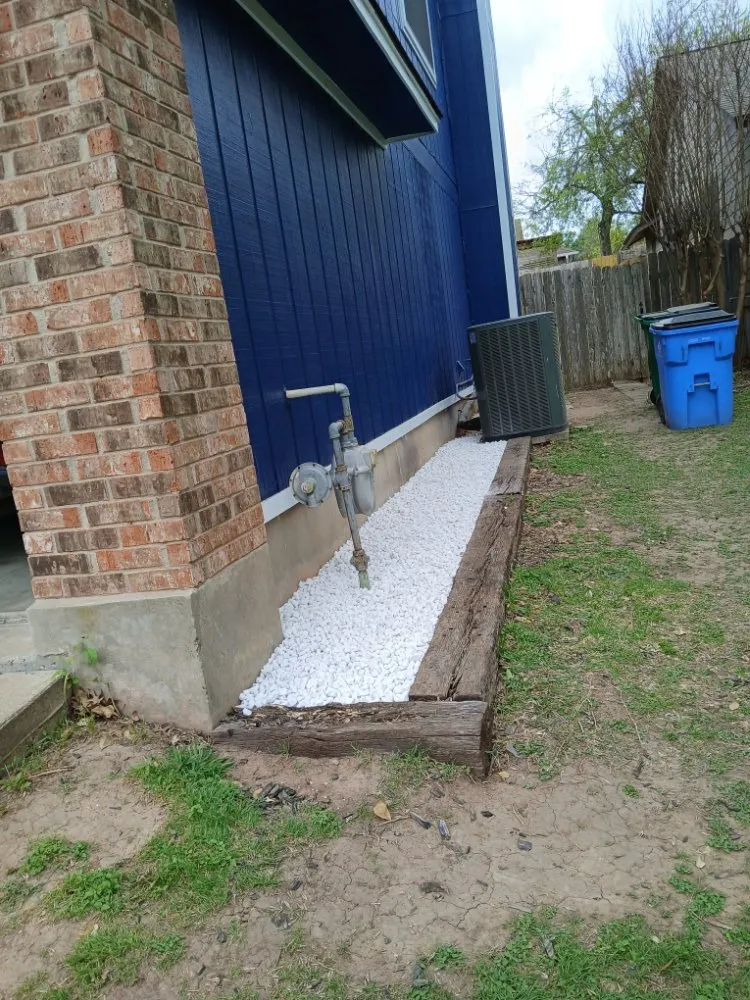 Affordable residential landscaping in Austin, TX - landscaping Luis