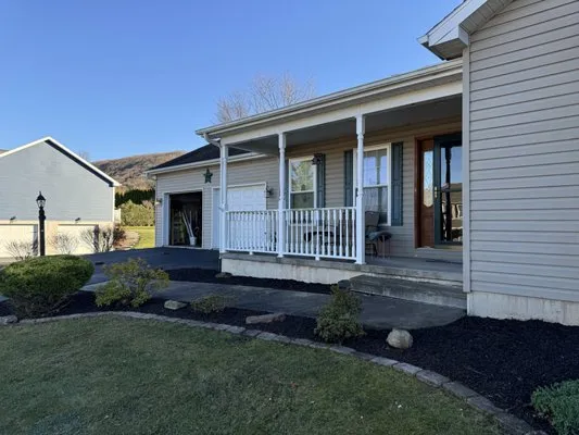 Landscaping Maintenance Logo