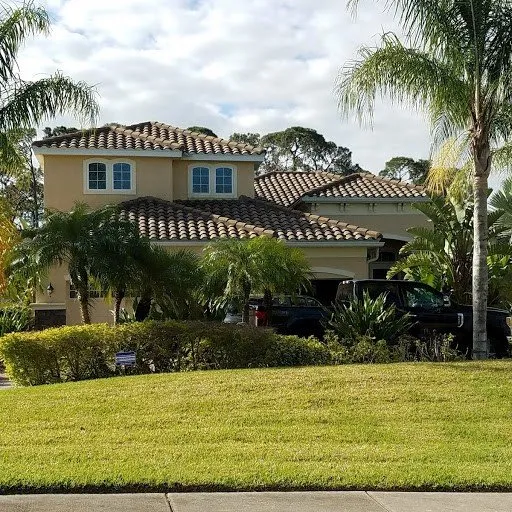 Top-rated residential landscaping with custom design in Sarasota, FL by Landscaping on a Budget