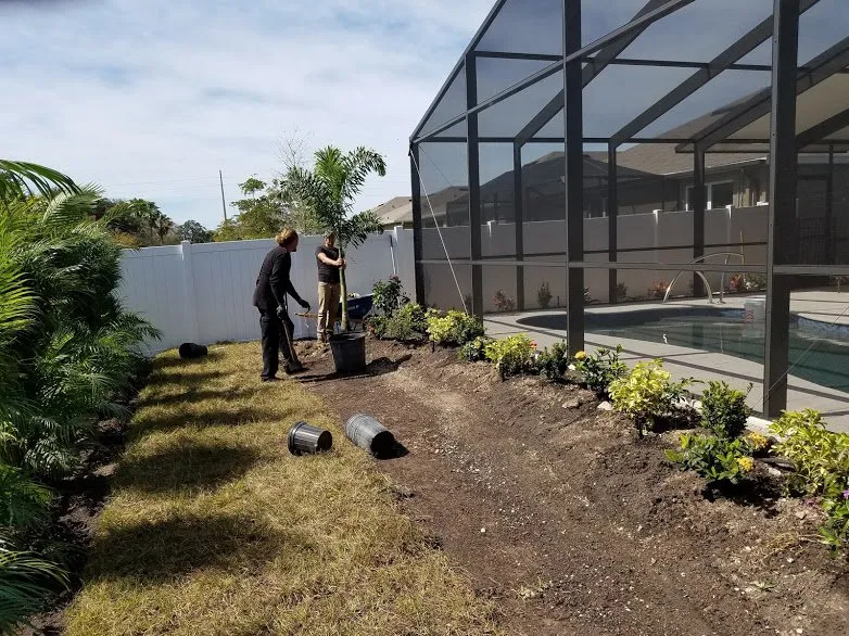 Custom landscape design experts serving Sarasota, FL - Landscaping on a Budget