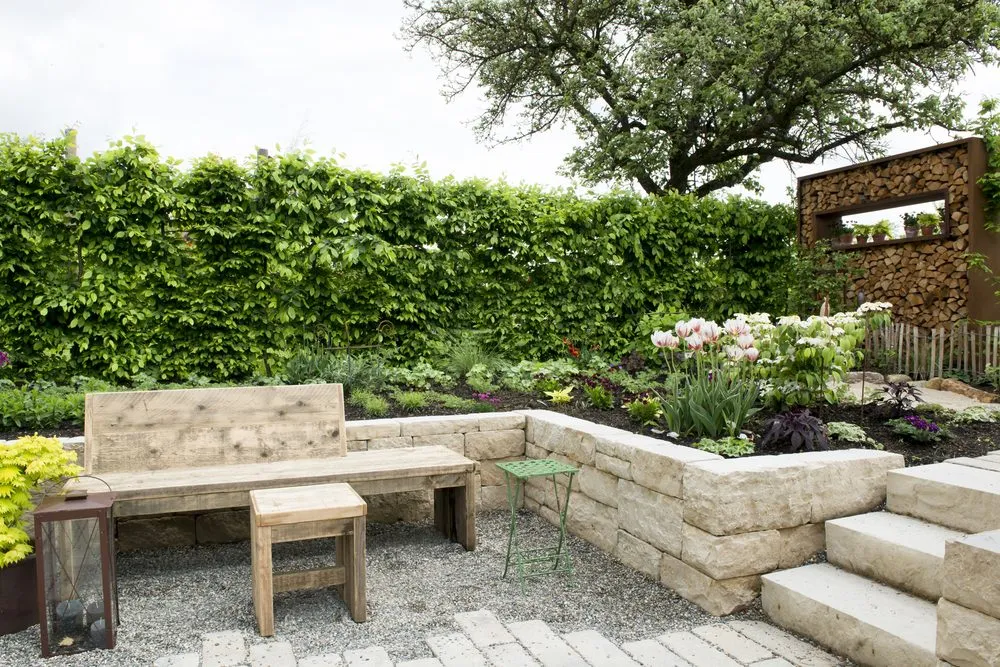 Expert landscaping services for year-round maintenance in Oxnard, CA by Landscaping Oxnard